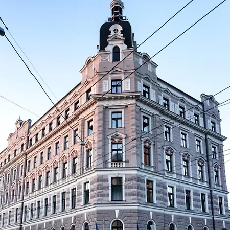 Modern 2 Bedroom In The Centre * Riga