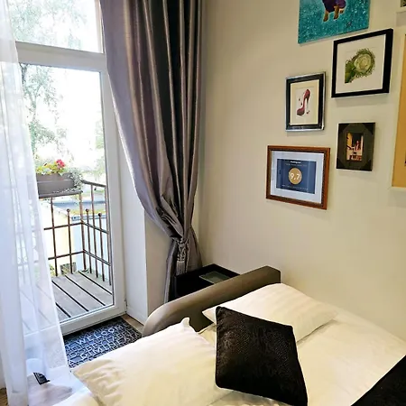 Modern 2 Bedroom In The Centre