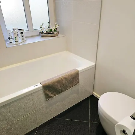 Modern 2 Bedroom In The Centre * Riga