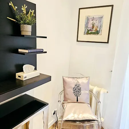 Modern 2 Bedroom In The Centre *